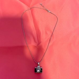 Cute Camera Necklace 📸